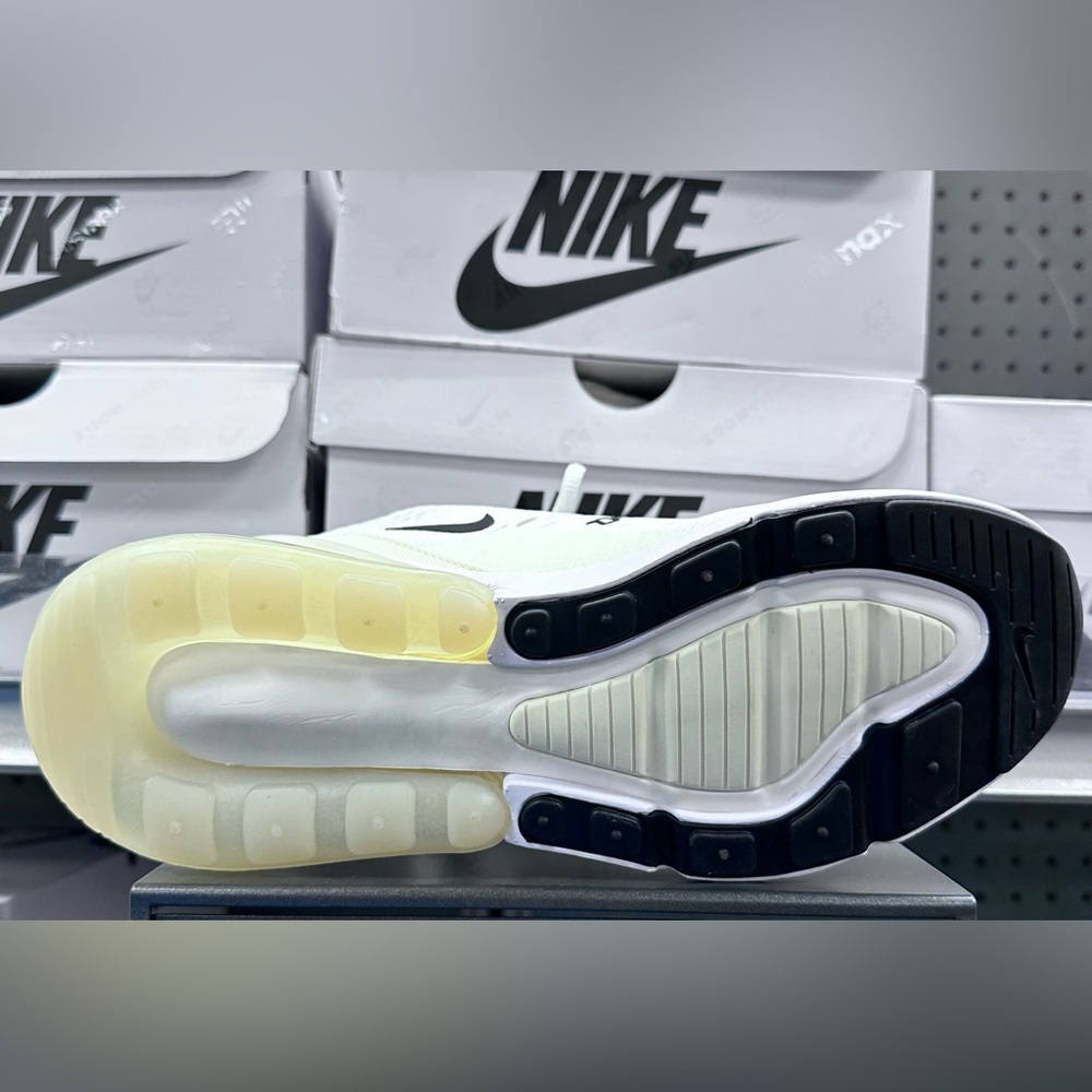 Nike Women's Air Max 270 Shoes Size 9 - Sail black coconut milk color - Picture 7 of 8